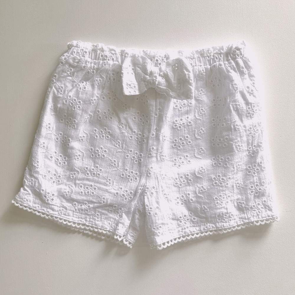 Mud Pie White Cotton Eyelet Shorts girls size 4t-5t